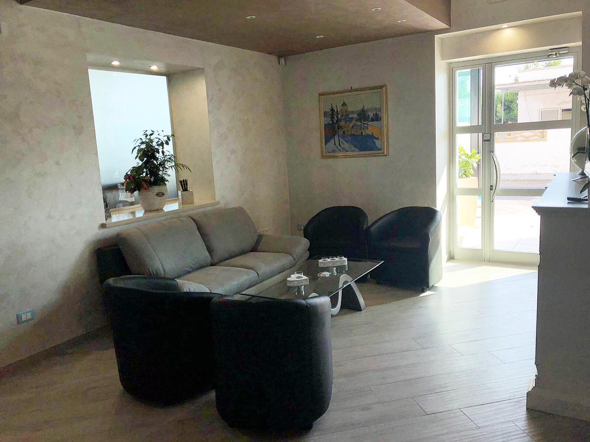 Hotel Il Veliero Torre San Giovanni Exterior foto